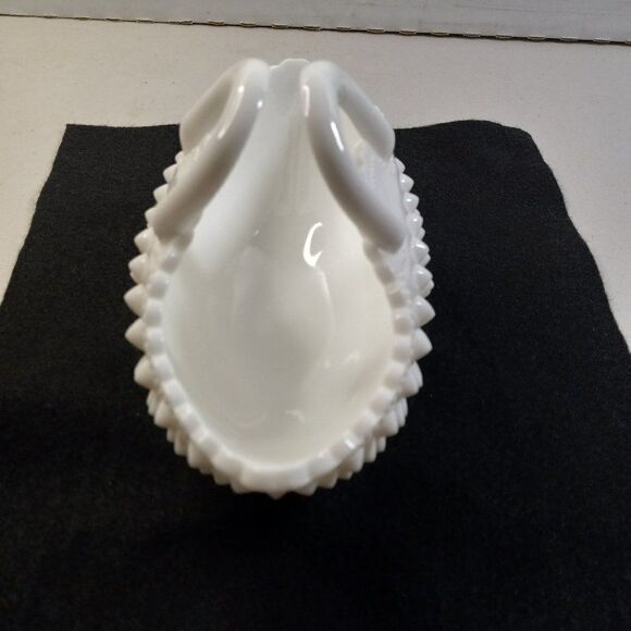 Vintage Hobnail Milk Glass Basket Cottage Core, Country Core, Grandma Core - Picture 4 of 7